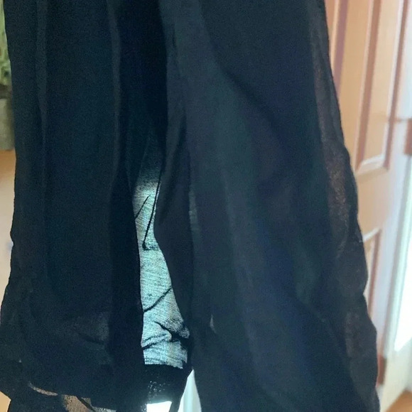 April Cornell black beaded sleeveless top - layered - lightweight - Picture 6 of 8